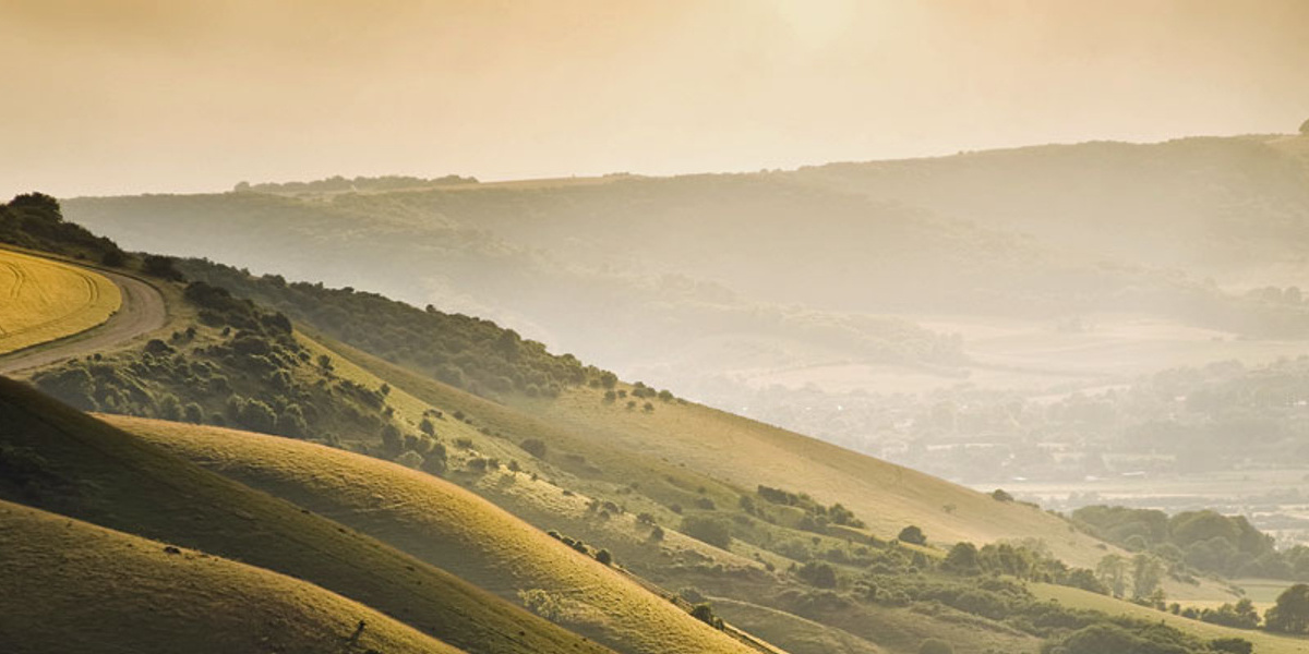 devils-dyke-rolling-hills-countryside-mixed-farming-c-shutterstock_512240536.jpg