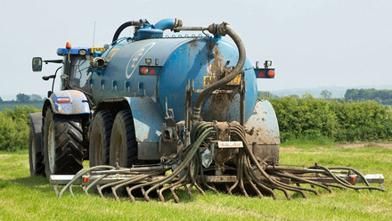 slurry-application-grass-c-tim-scrivener.jpg